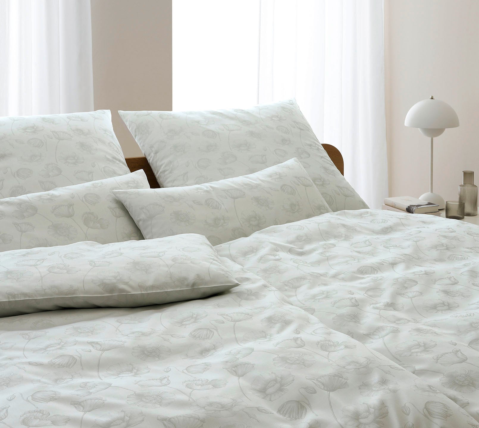 Jacquard Bettwäsche Poppy in Pastellgrün Mohnblüten Schlafzimmer #farbe_Poppy Pastellgrün