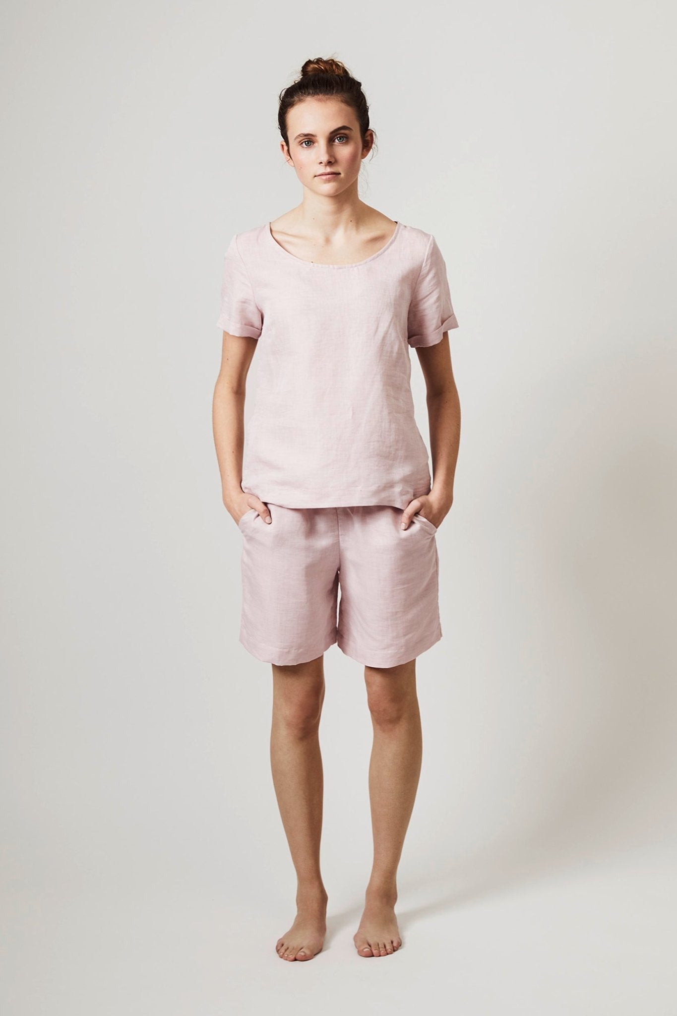 Halbleinen Homewear Shirt in Rose Model 1 #farbe_Rosé