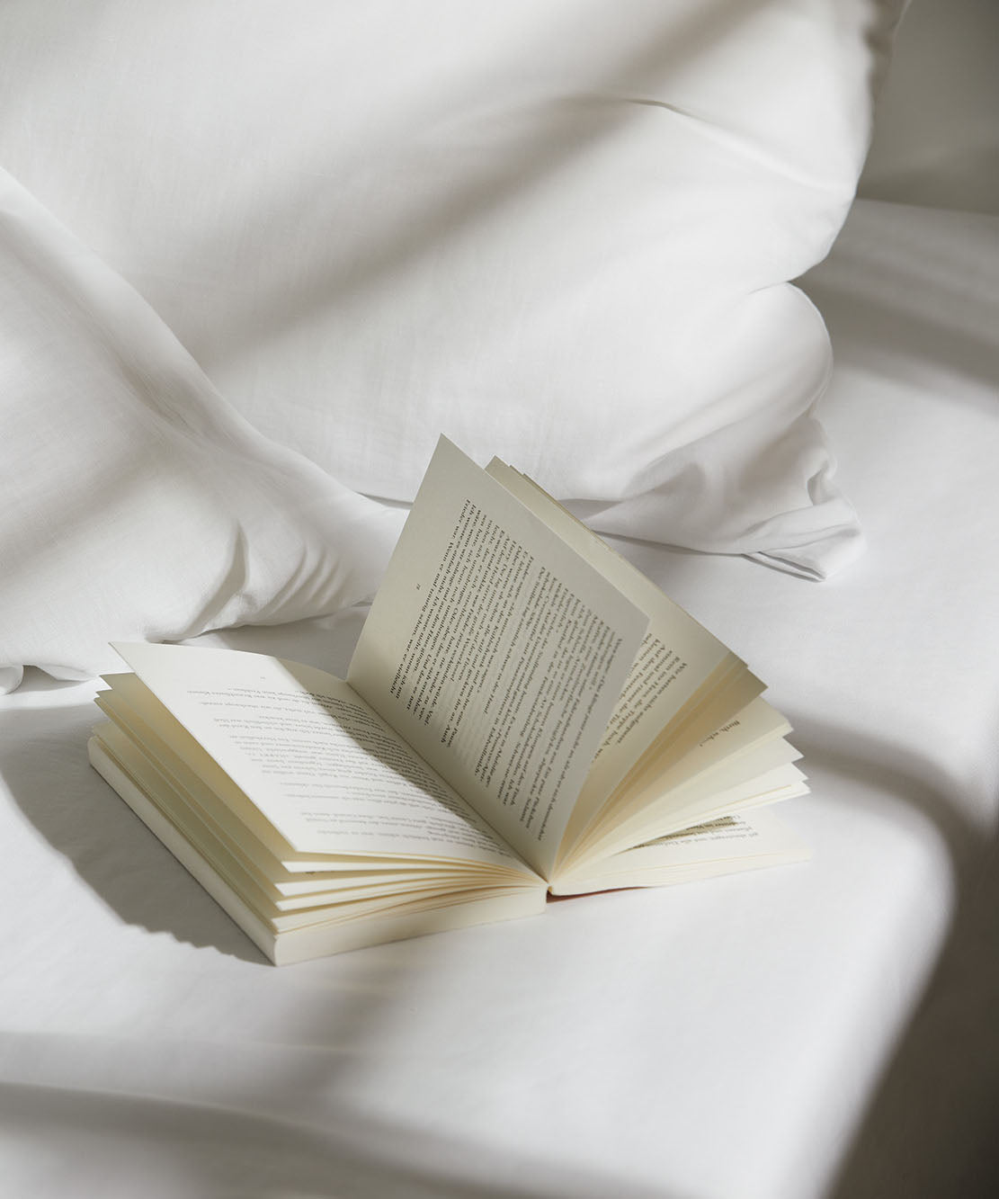Breezee Halbleinen Bettwäsche Weiß Buch Bett