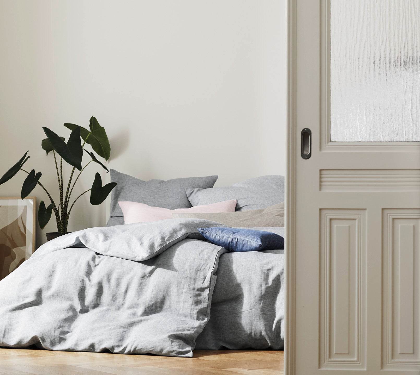 Halbleinen Bettwäsche Breezee in Kreide Hellgrau Schlafzimmer 3 #farbe_Breezee Hellgrau 