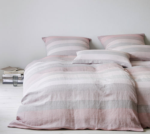 Halbleinen Bettwäsche Fjord in Beere Rot Streifen Schlafzimmer #farbe_Beere
