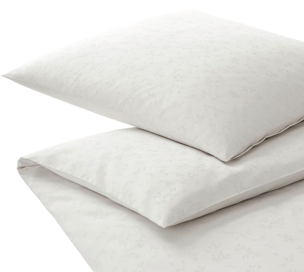 Jacquard Bettwäsche Delight in Weiß Zweige Freisteller #farbe_Weiß