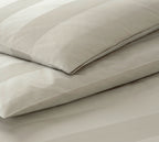 Jacquard Bettwäsche En Bloc in Beige Streifen Freisteller #farbe_Kiesel