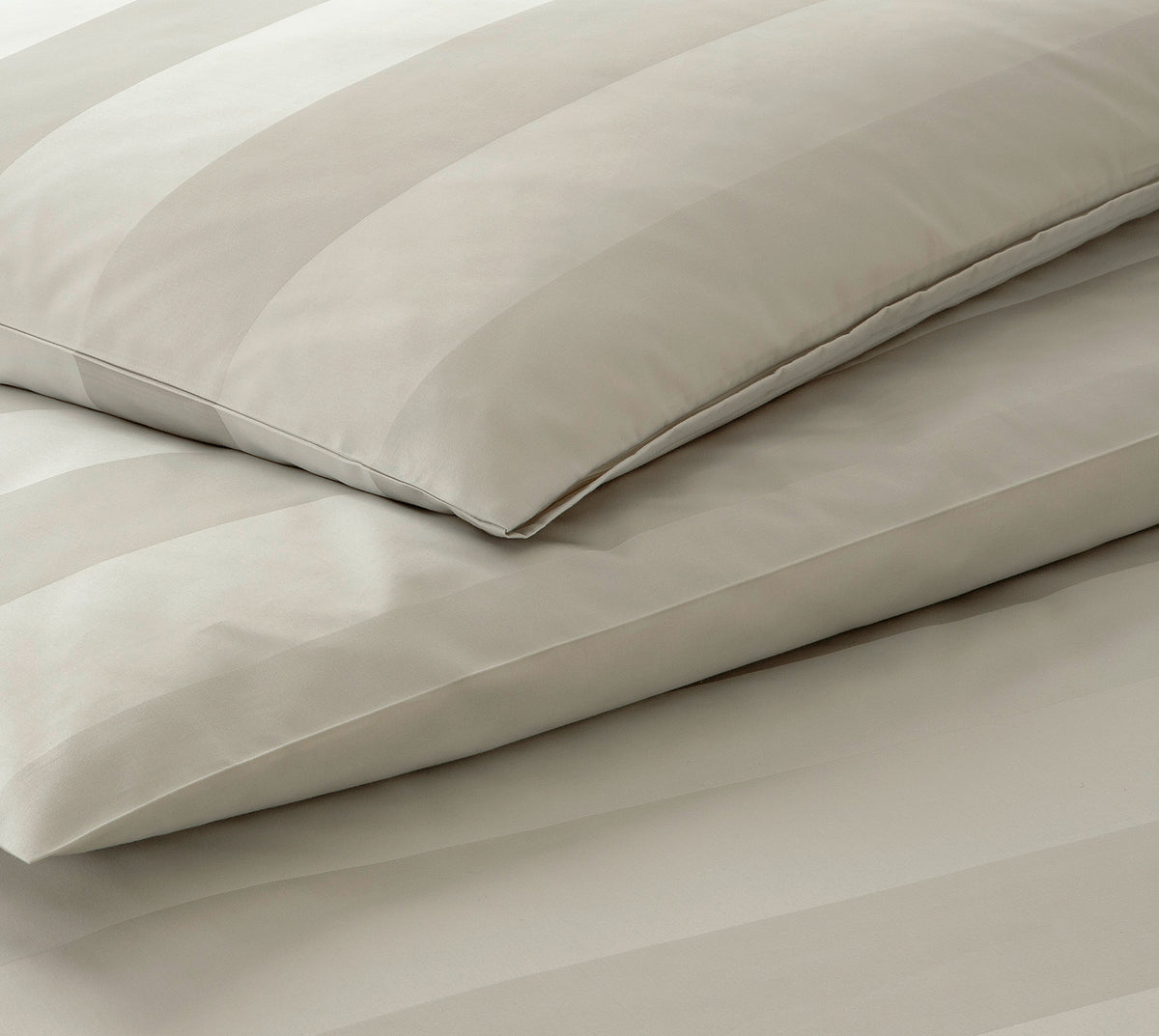 Jacquard Bettwäsche En Bloc in Beige Streifen Freisteller #farbe_En Bloc Kiesel
