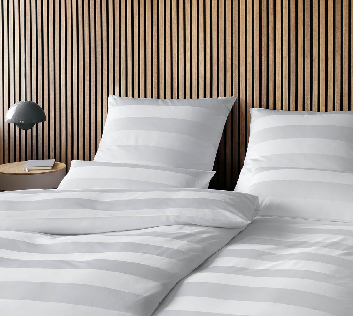 Jacquard Bettwäsche En Bloc in Weiß Streifen Schlafzimmer #farbe_En Bloc Weiß
