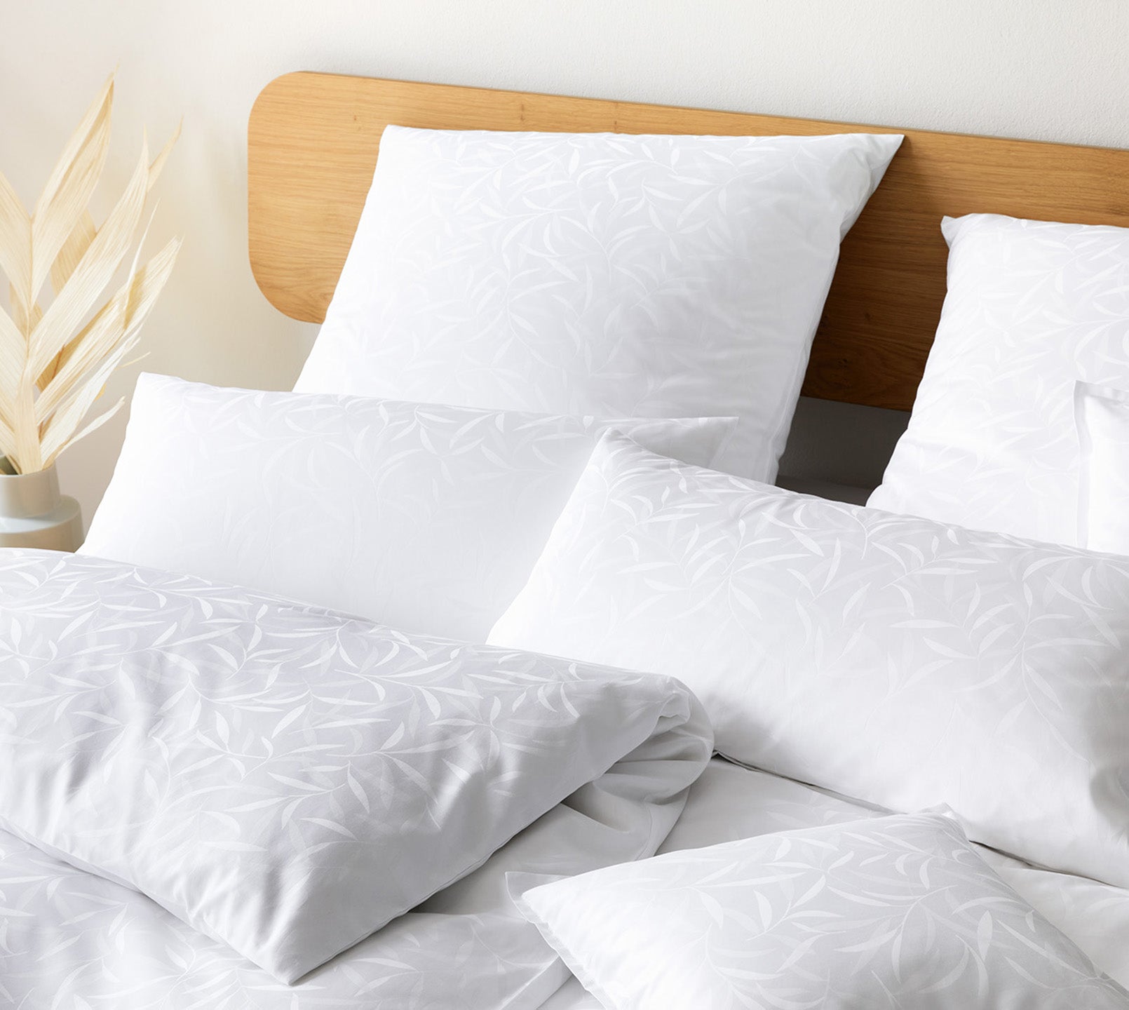Jacquard Bettwäsche Muriel in Weiß Blätter Schlafzimmer #farbe_Muriel Weiß