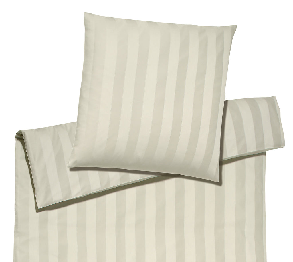 Jacquard Bettwäsche Noblesse in Beige Streifen Freisteller #farbe_Creme
