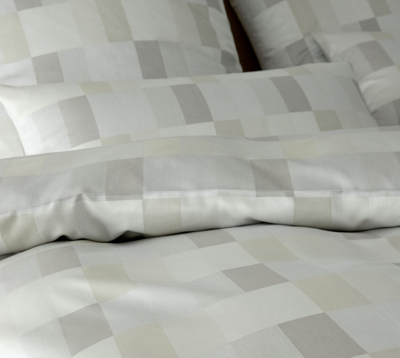 Jacquard Bettwäsche Piazza in Beige Karos Detail #farbe_Piazza Natur