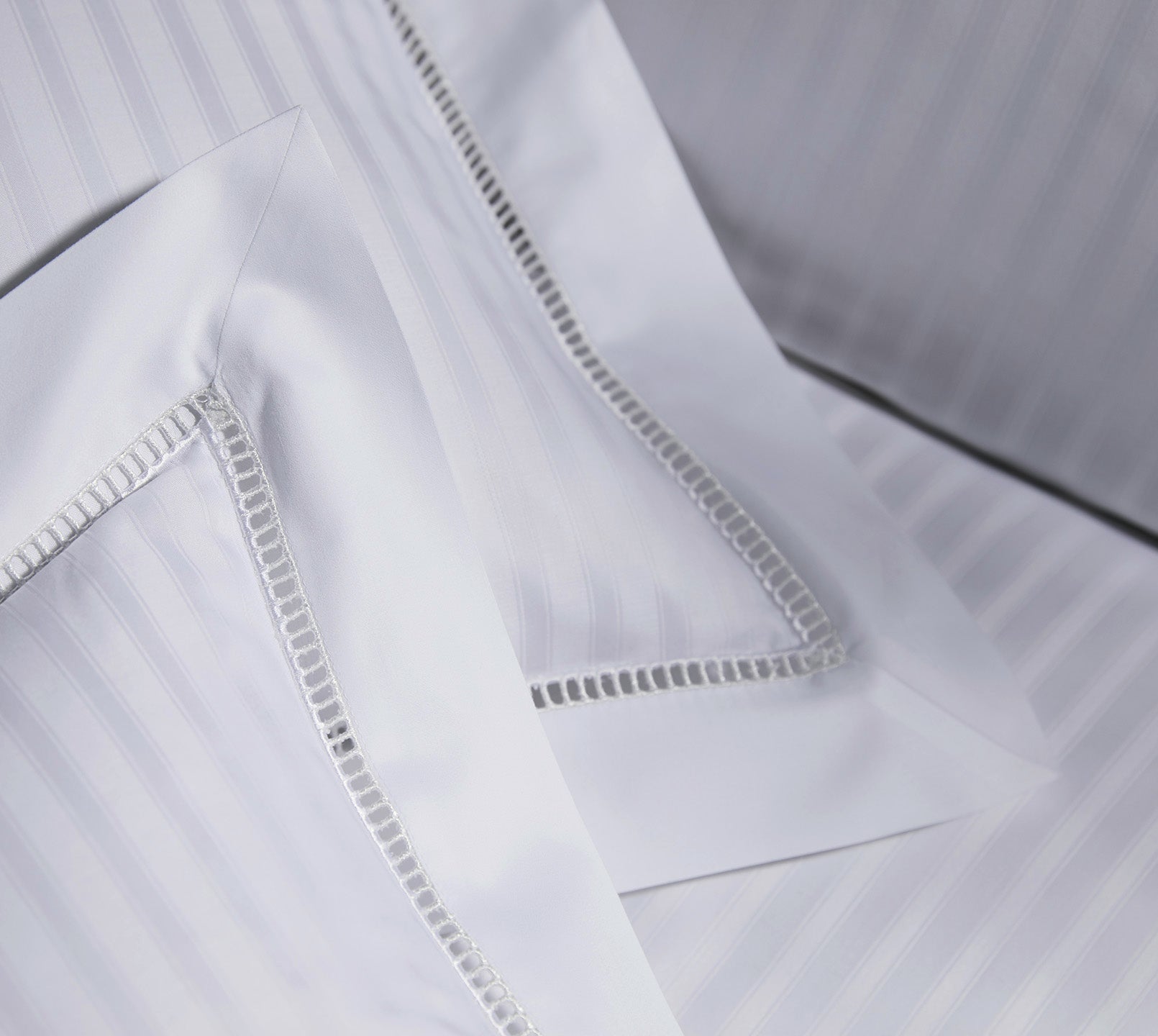  Jacquard Bettwäsche White House in Weiß Streifen Detail #farbe_White House Weiß