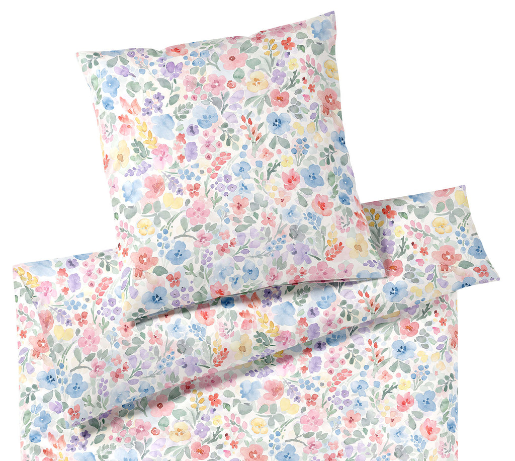 Jersey Bettwäsche Gentle Jersey in Blau Blumen Freisteller #farbe_Blau