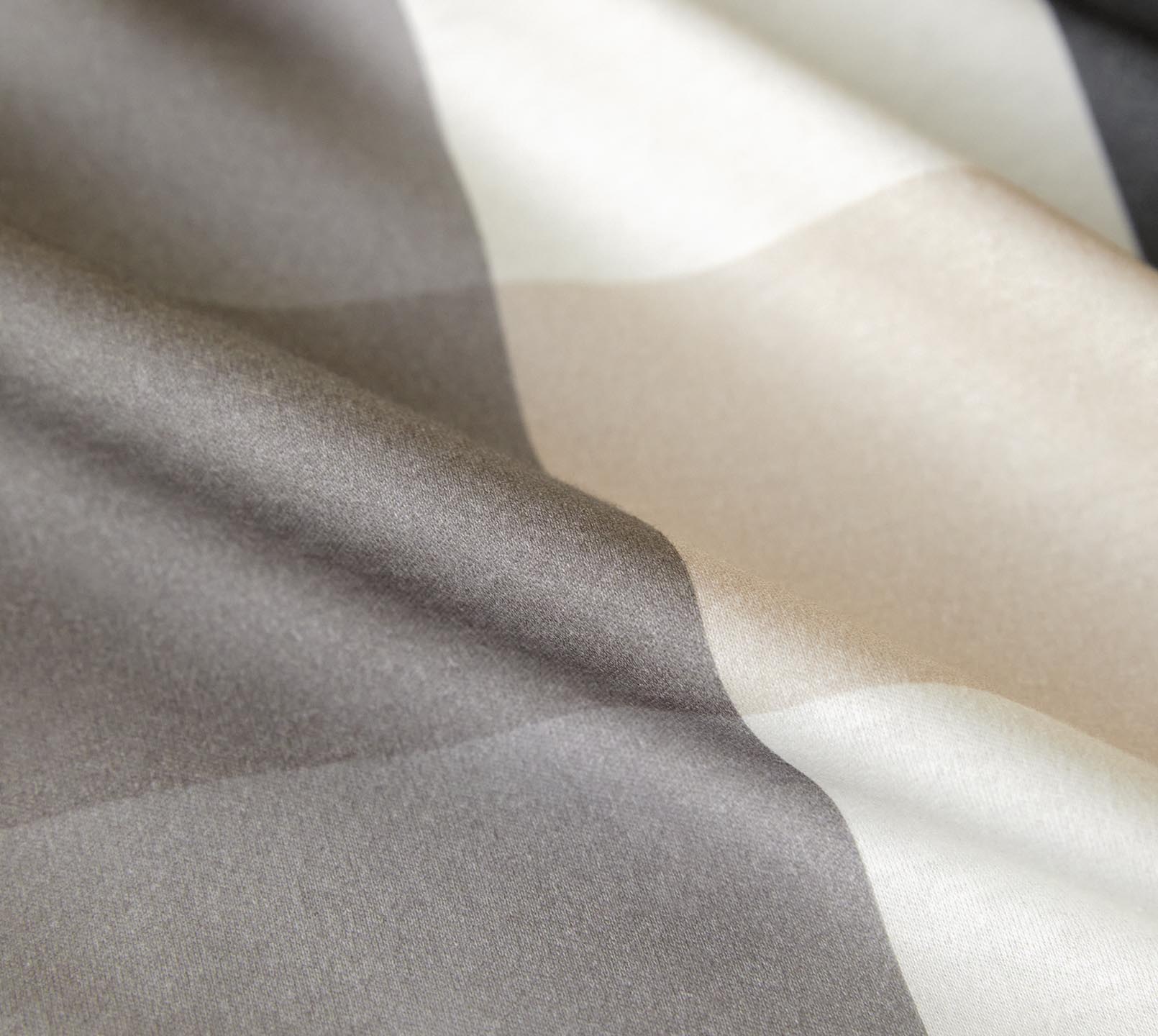 Jersey Bettwäsche Kuschelkaro in Kiesel Karo Material #farbe_Kuschel Karo Kiesel