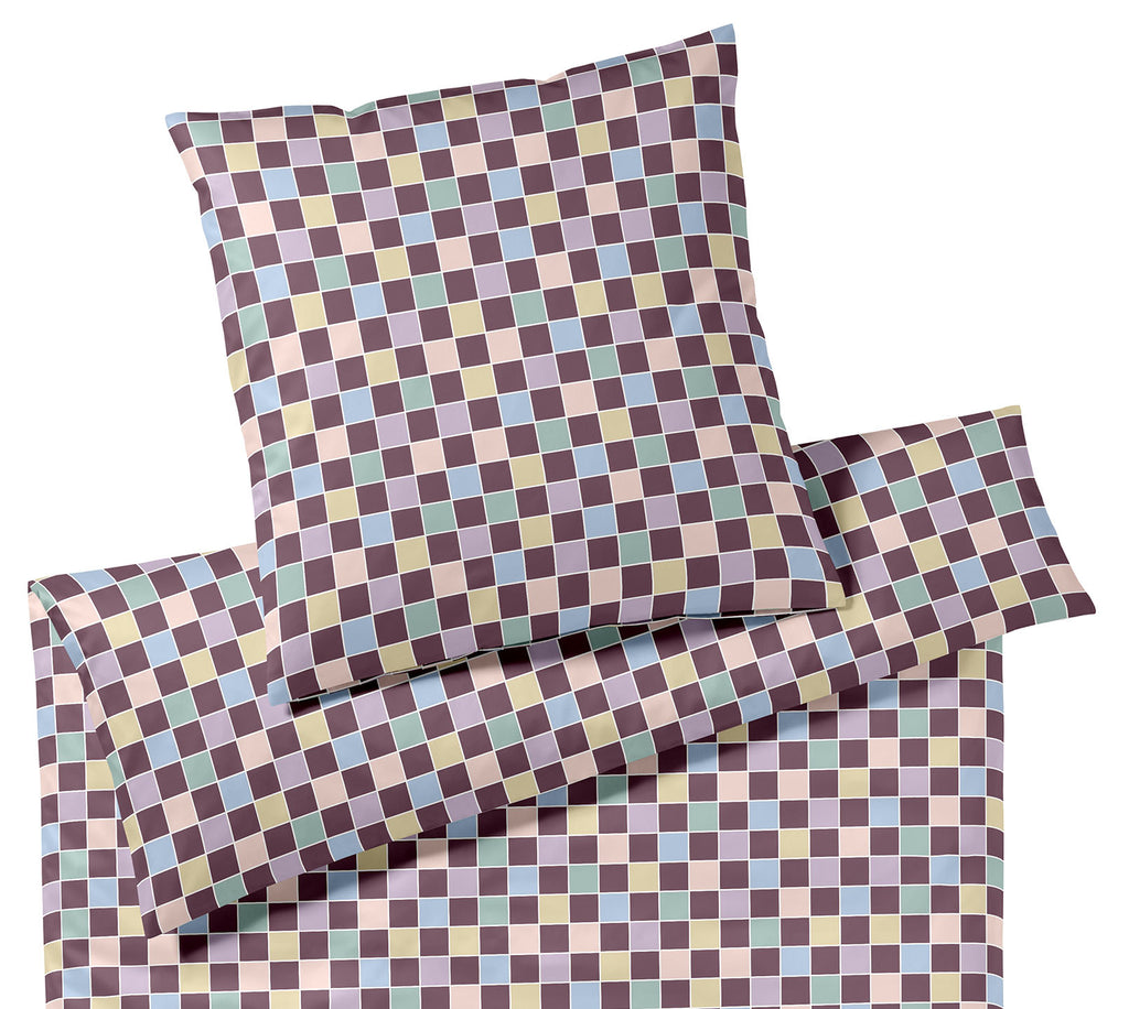 Jersey Bettwäsche Scrabble Jersey in Merlot Karo Freisteller #farbe_Merlot 