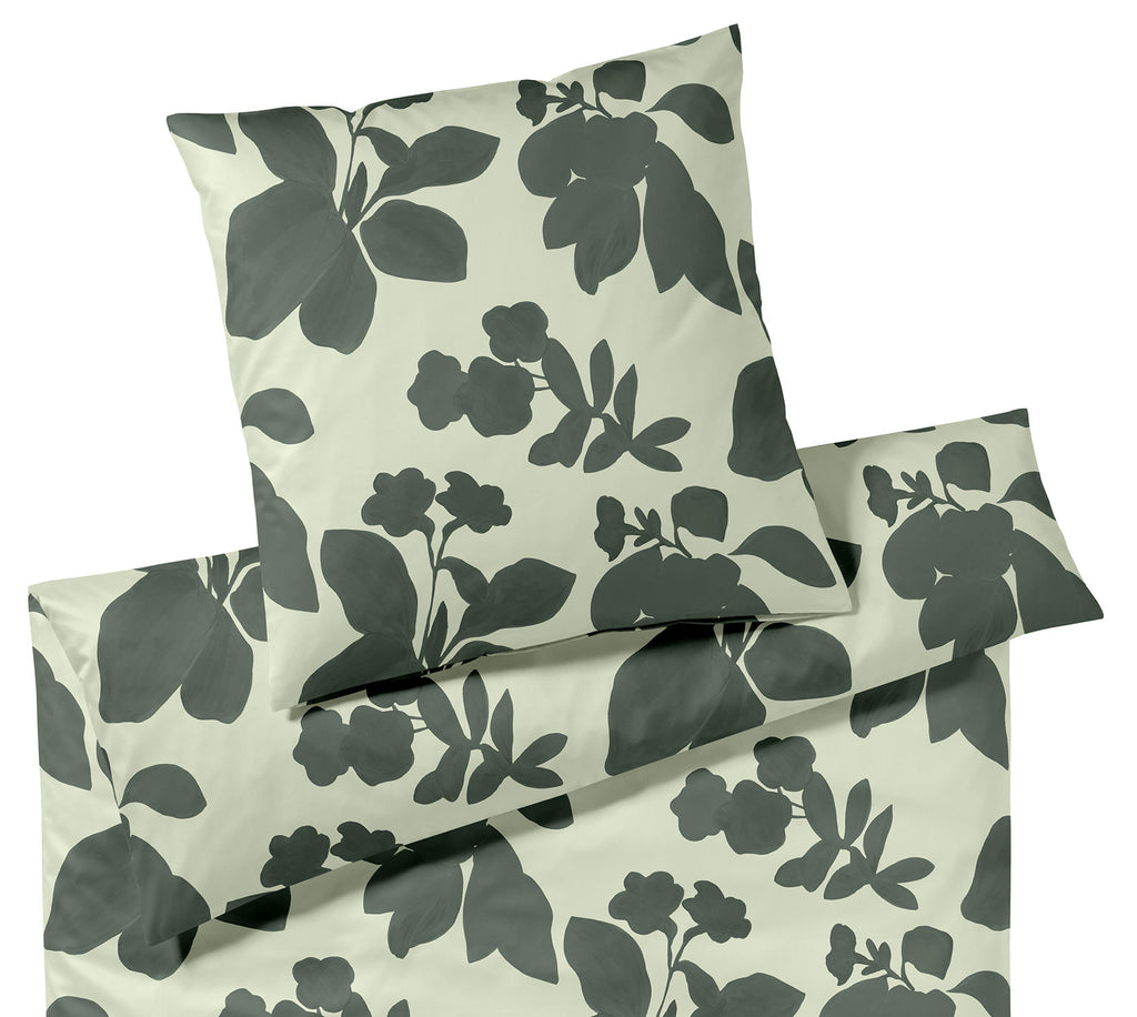 Jersey Bettwäsche Shadows in Forest-Green Blüten Freisteller #farbe_Forest-Green