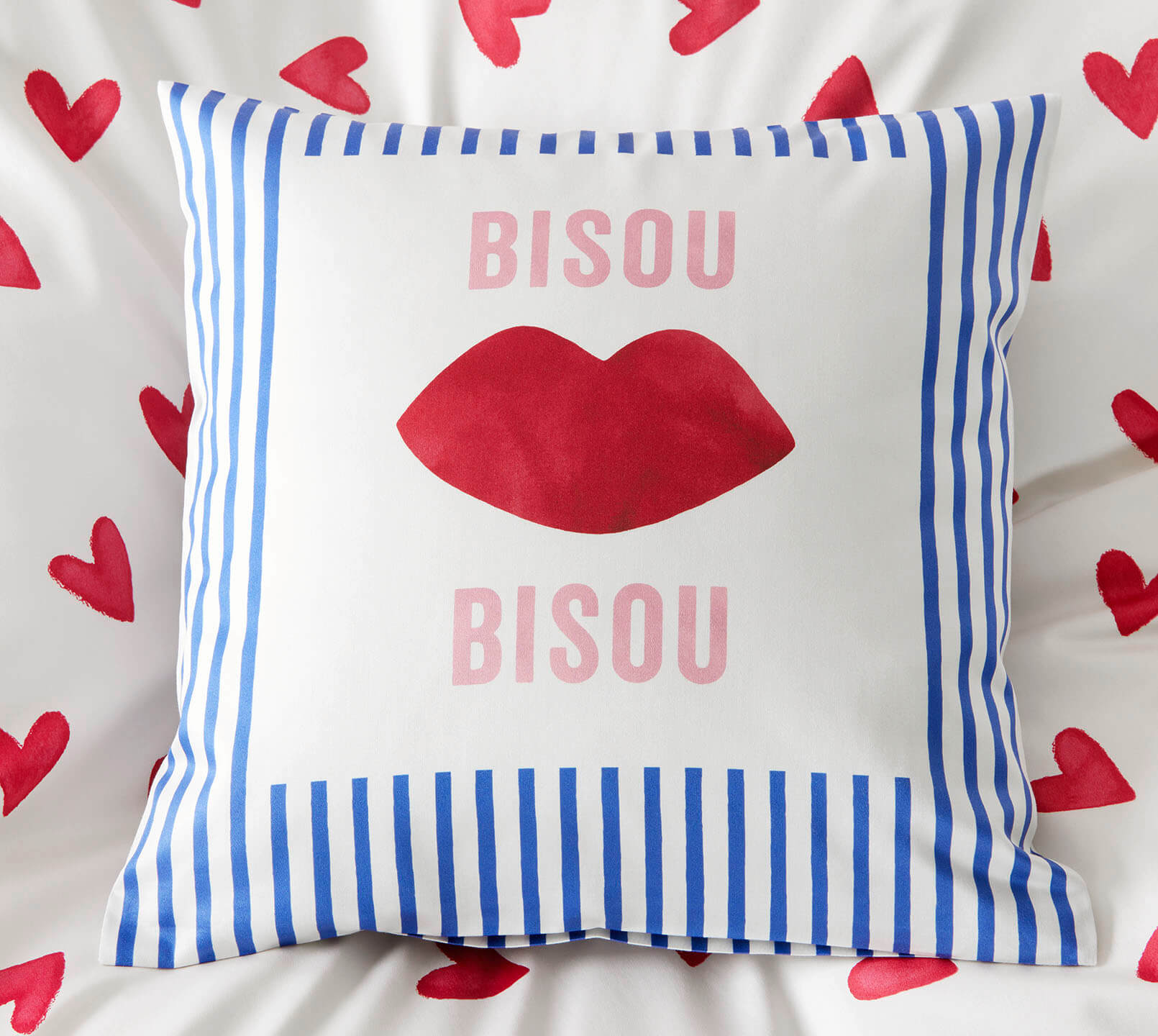 Satin Kissen Bisou in Blau Freisteller Detail #farbe_Ultramarin