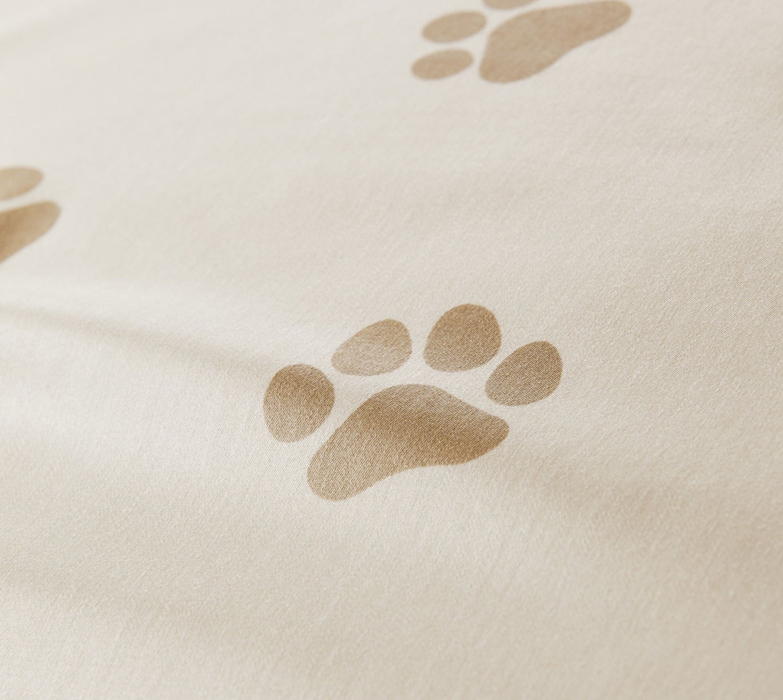 Satin Wende-Bettwäsche Paws in Natur-Beige Hundepfoten Detail #farbe_Paws Natur-Beige
