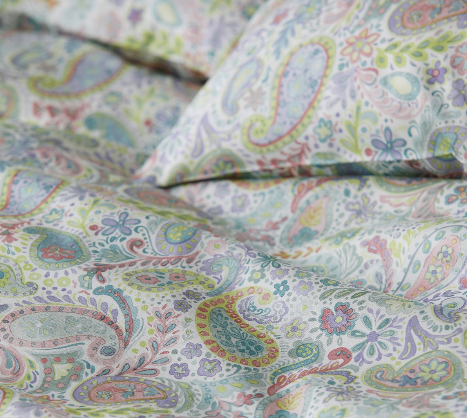 Seiden Satin Bettwaesche Fortune in Lime Paisleymuster Detail 2 #farbe_Fortune Lime