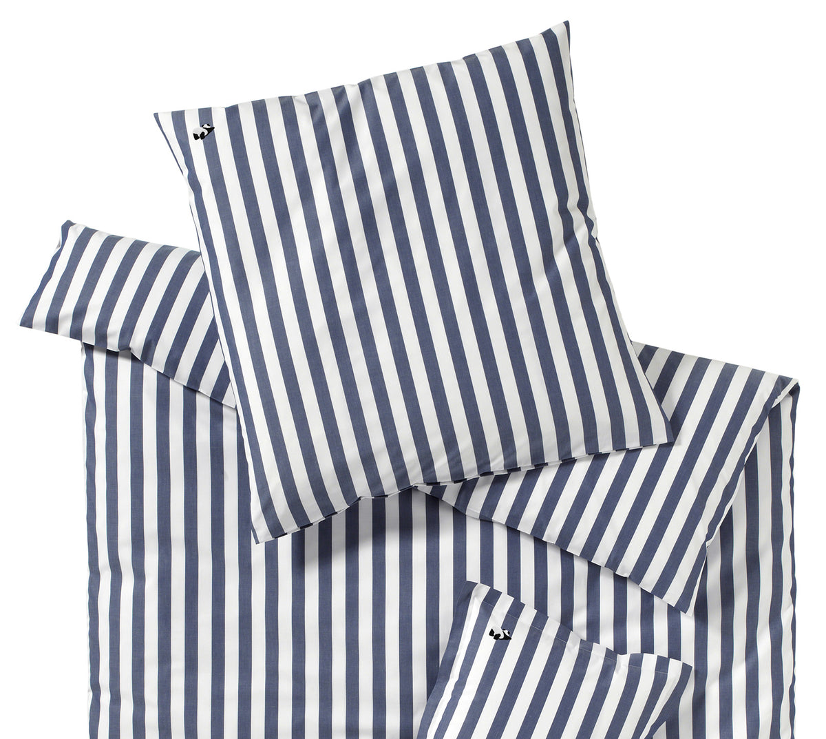 Web Perkal Kinderbettwäsche Happy Stripe in Dunkelblau Streifen Pandabärstickmotiv Freisteller #farbe_Happy Stripe Dunkelblau