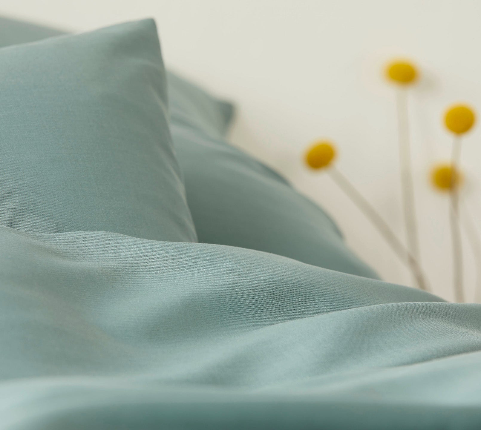Halbleinen Bettwäsche Breezee Salbei Detail 1 #farbe_Breezee Salbei