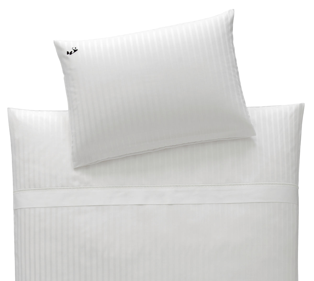 Kinderbettwäsche Jacquard White Stripe Weiß Uni Freisteller #farbe_White Stripe Weiß