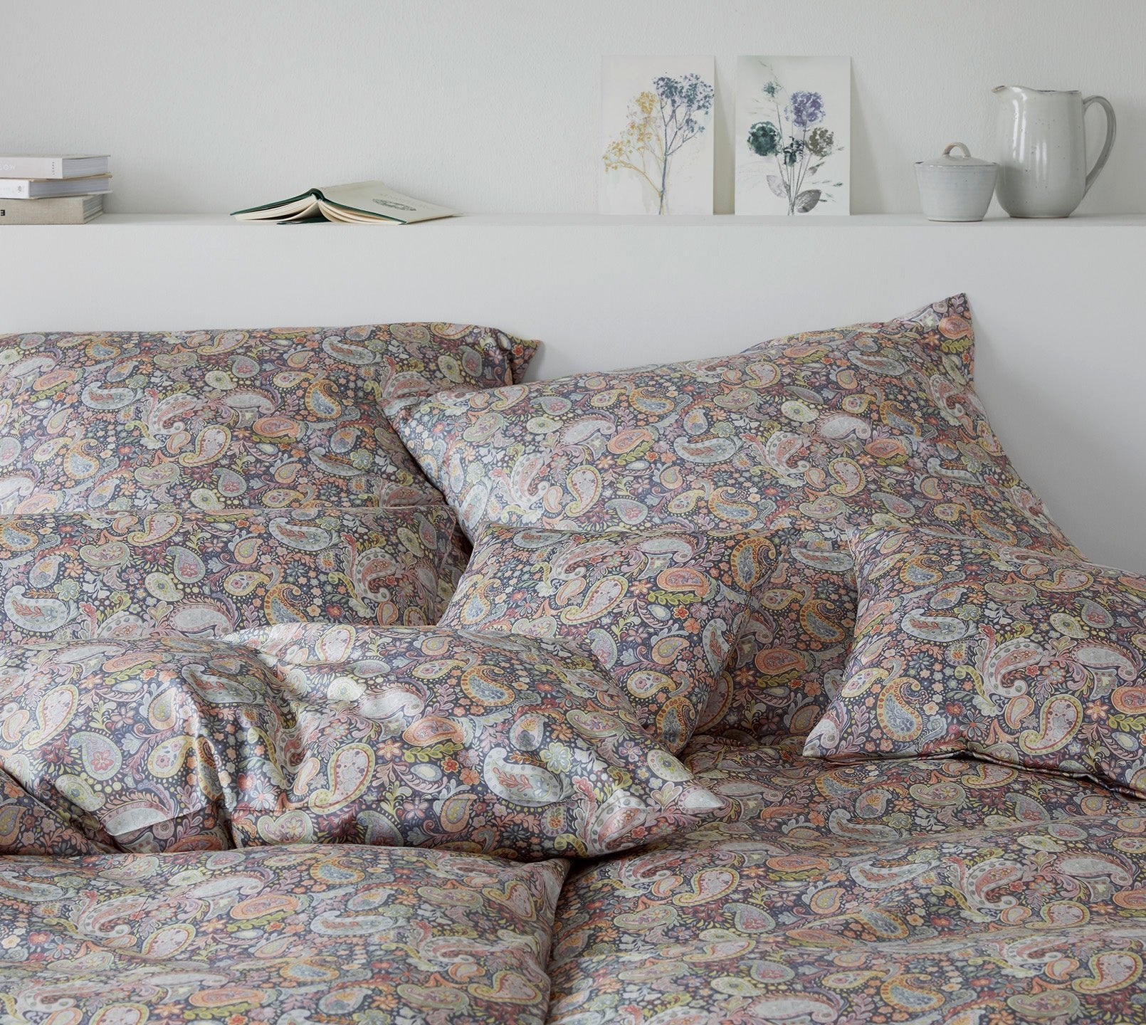 Seiden Satin Bettwaesche Fortune in Anthra Paisleymuster Schlafzimmer #farbe_Fortune Anthra