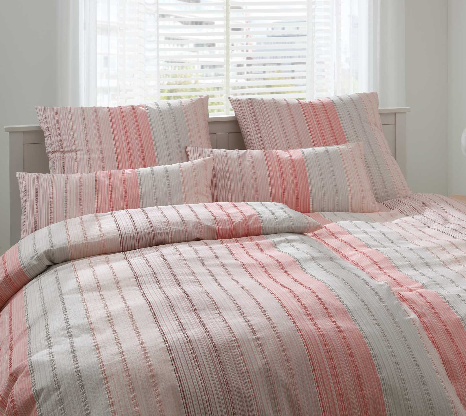 Web-Seersucker Bettwäsche Swansea in Fraise Streifen Schlafzimmer #farbe_Swansea Fraise