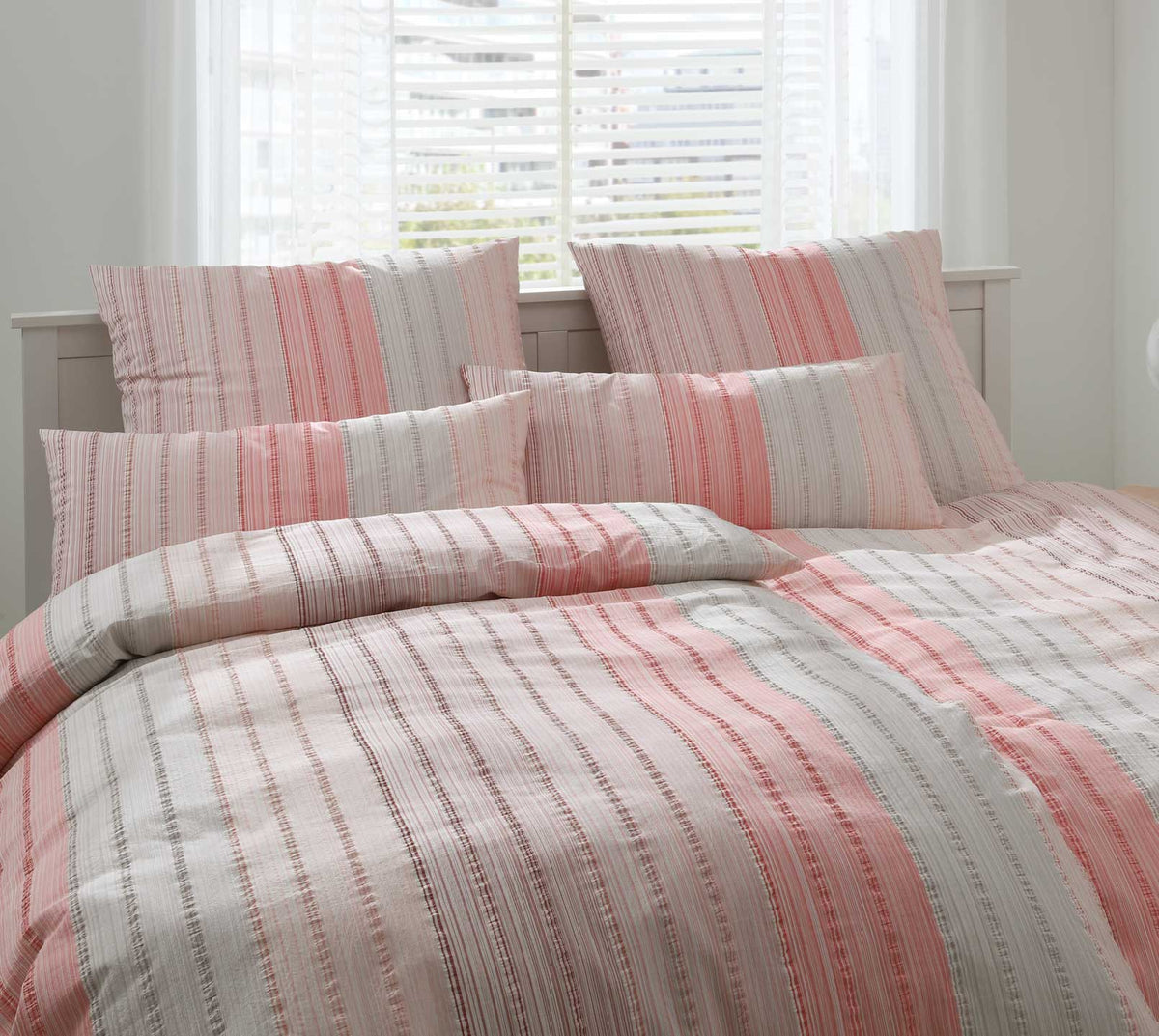 Web-Seersucker Bettwäsche Swansea in Fraise Streifen Schlafzimmer #farbe_Swansea Fraise